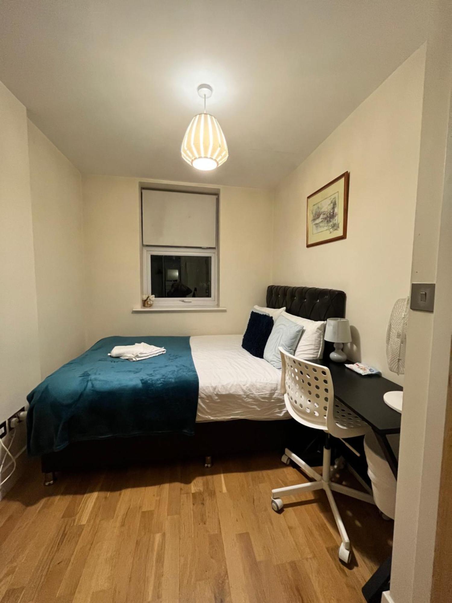 לונדון Metropolitan Coziness Private Bedrooms In Euston Station 161 מראה חיצוני תמונה