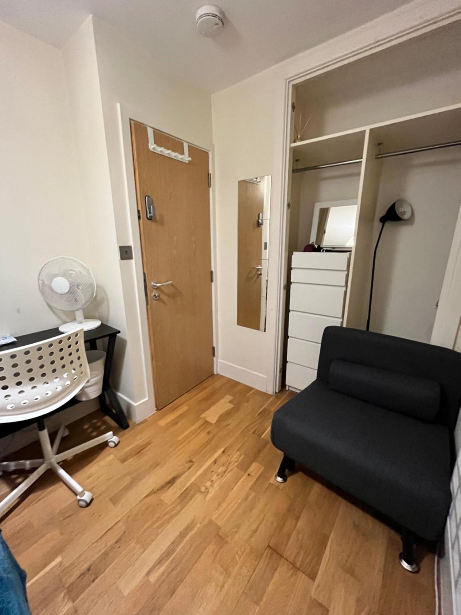 לונדון Metropolitan Coziness Private Bedrooms In Euston Station 161 מראה חיצוני תמונה