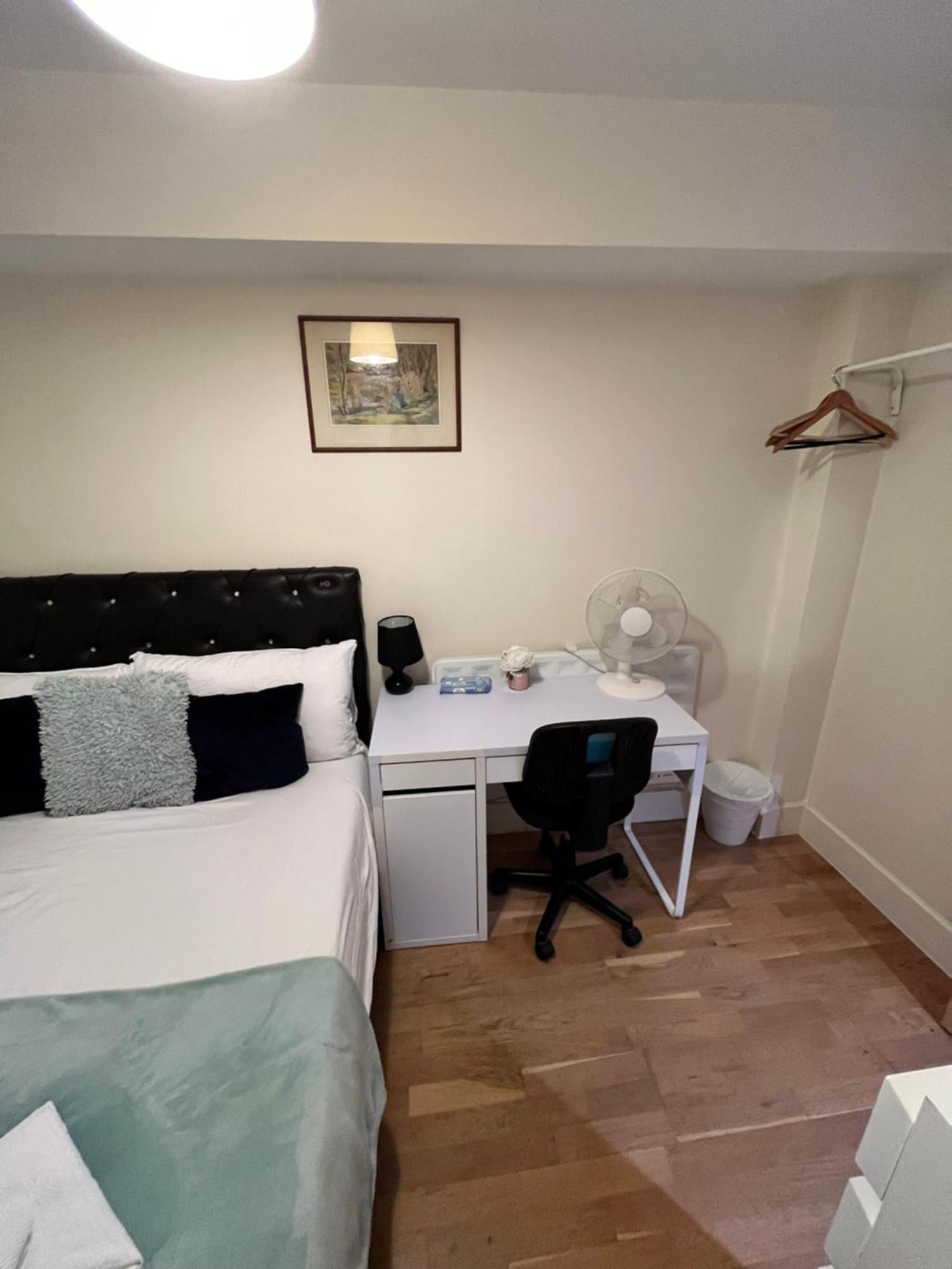 לונדון Metropolitan Coziness Private Bedrooms In Euston Station 161 מראה חיצוני תמונה
