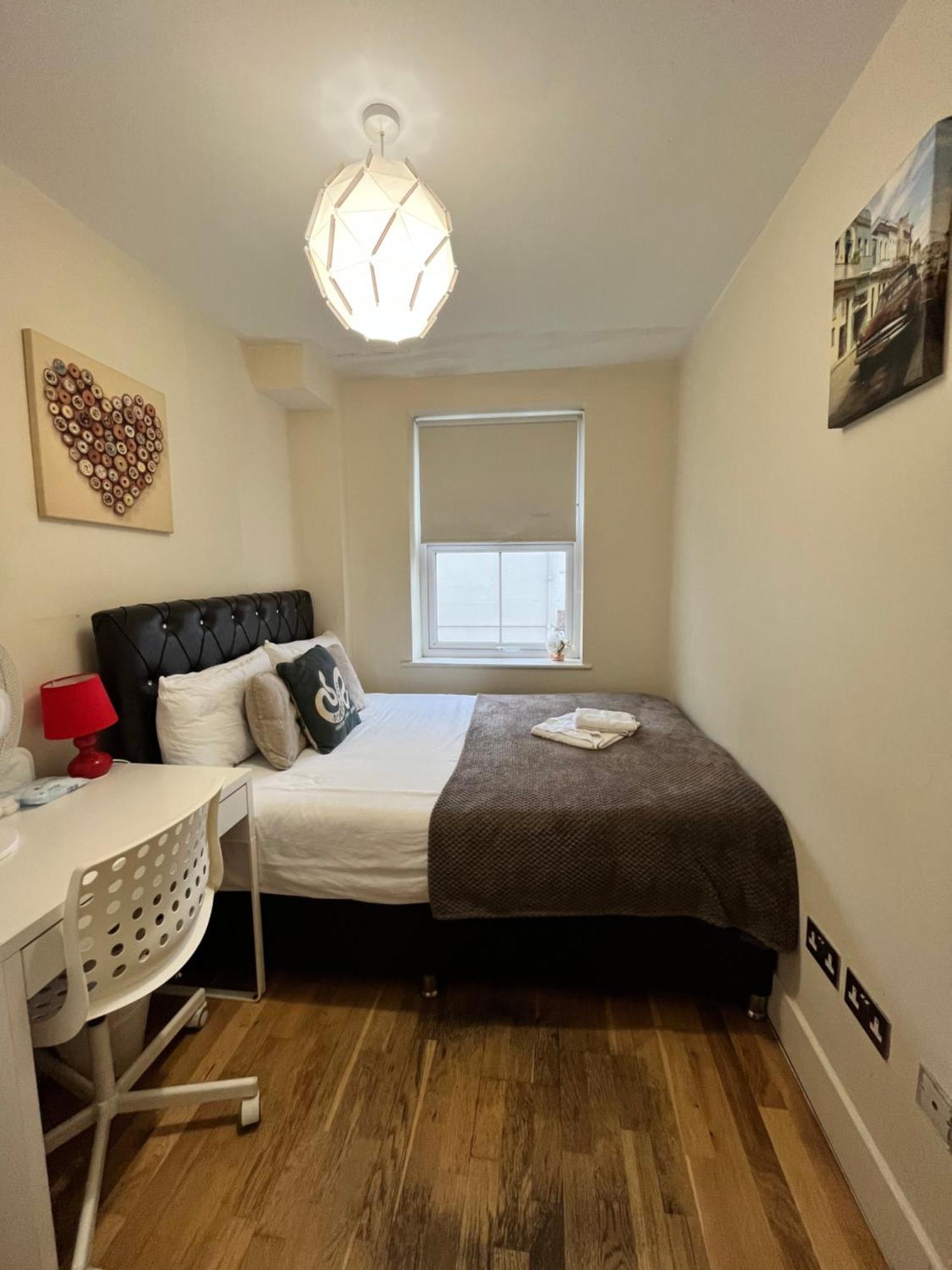 לונדון Metropolitan Coziness Private Bedrooms In Euston Station 161 מראה חיצוני תמונה