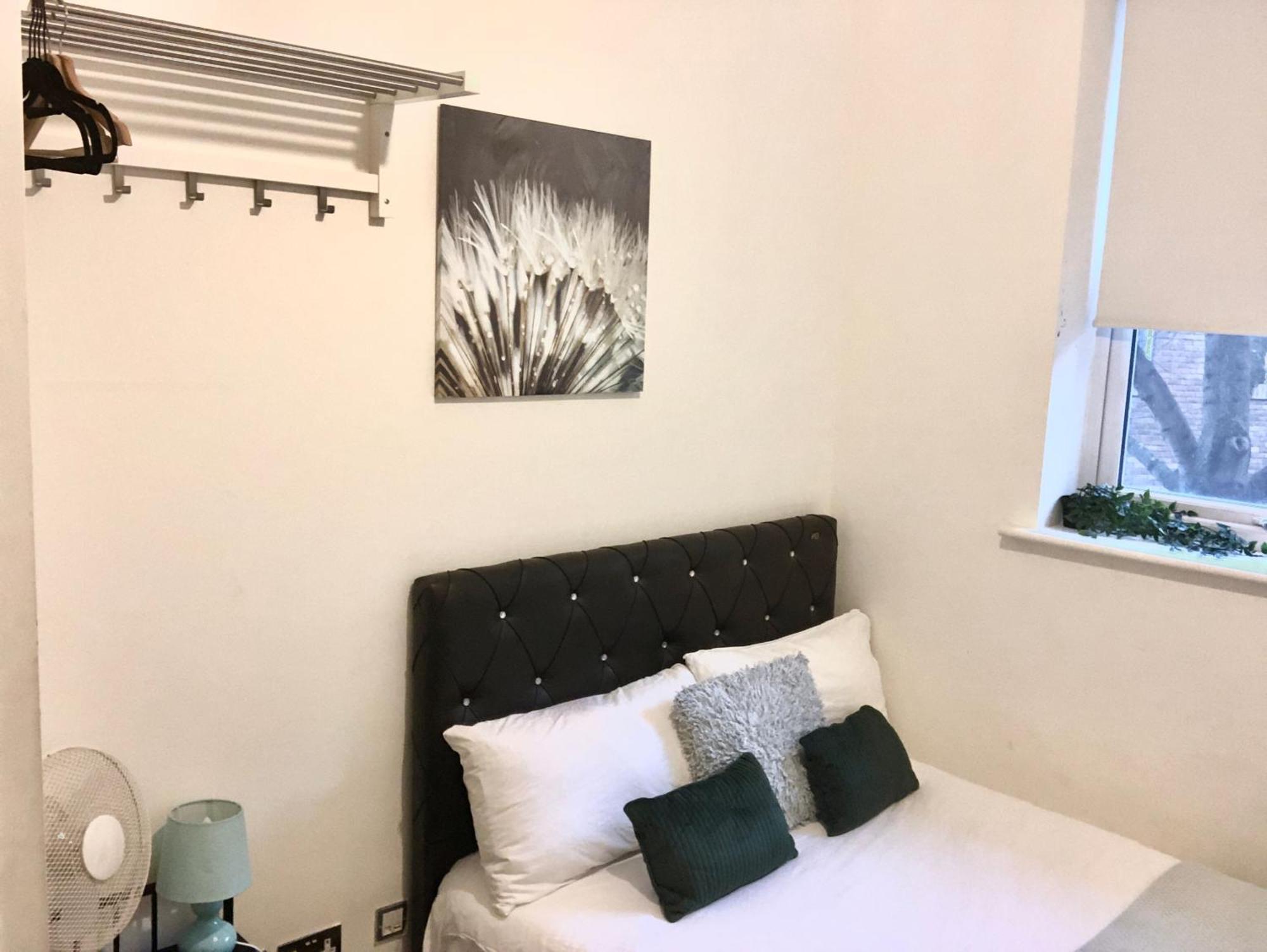 לונדון Metropolitan Coziness Private Bedrooms In Euston Station 161 מראה חיצוני תמונה