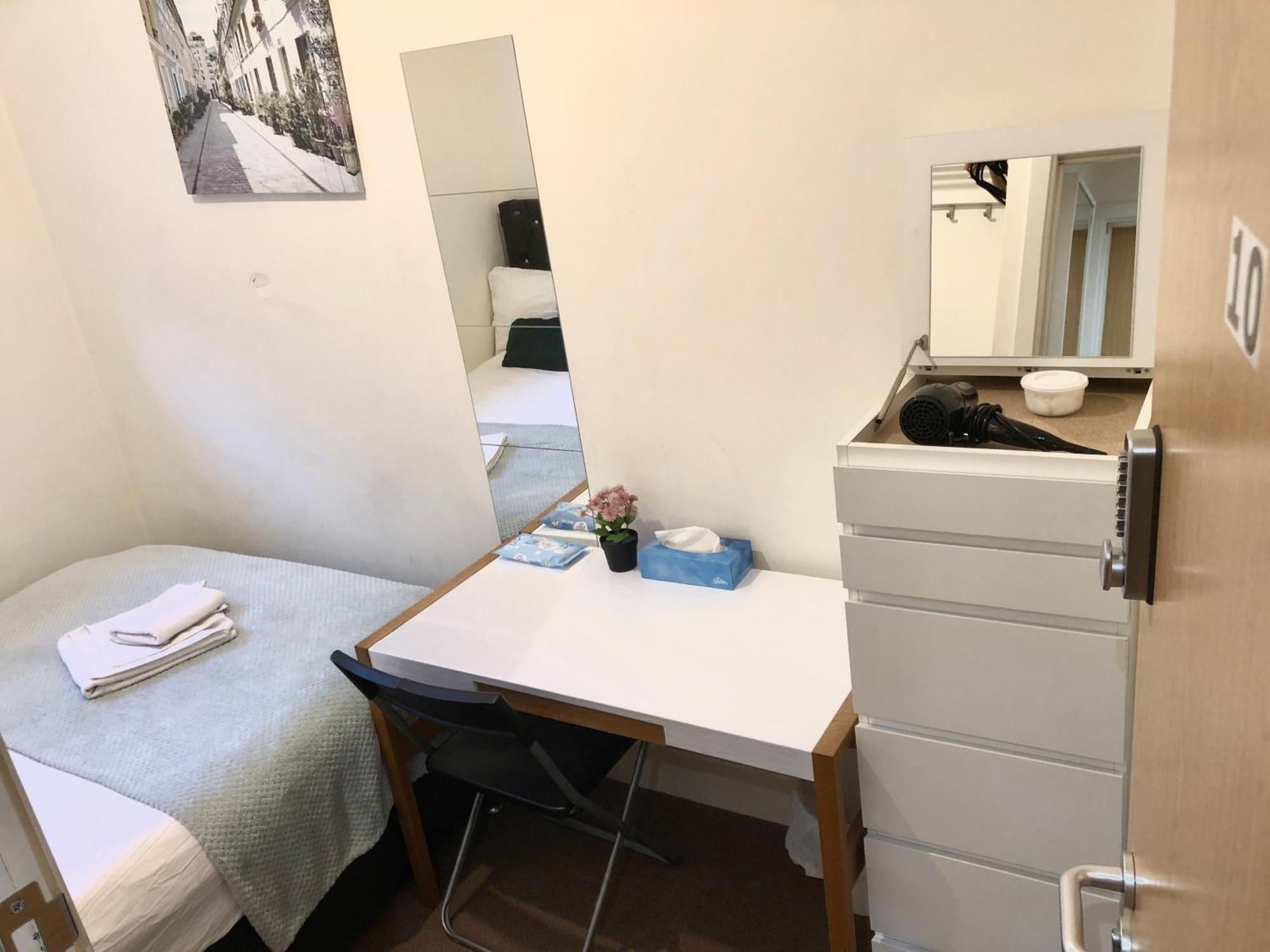 לונדון Metropolitan Coziness Private Bedrooms In Euston Station 161 מראה חיצוני תמונה