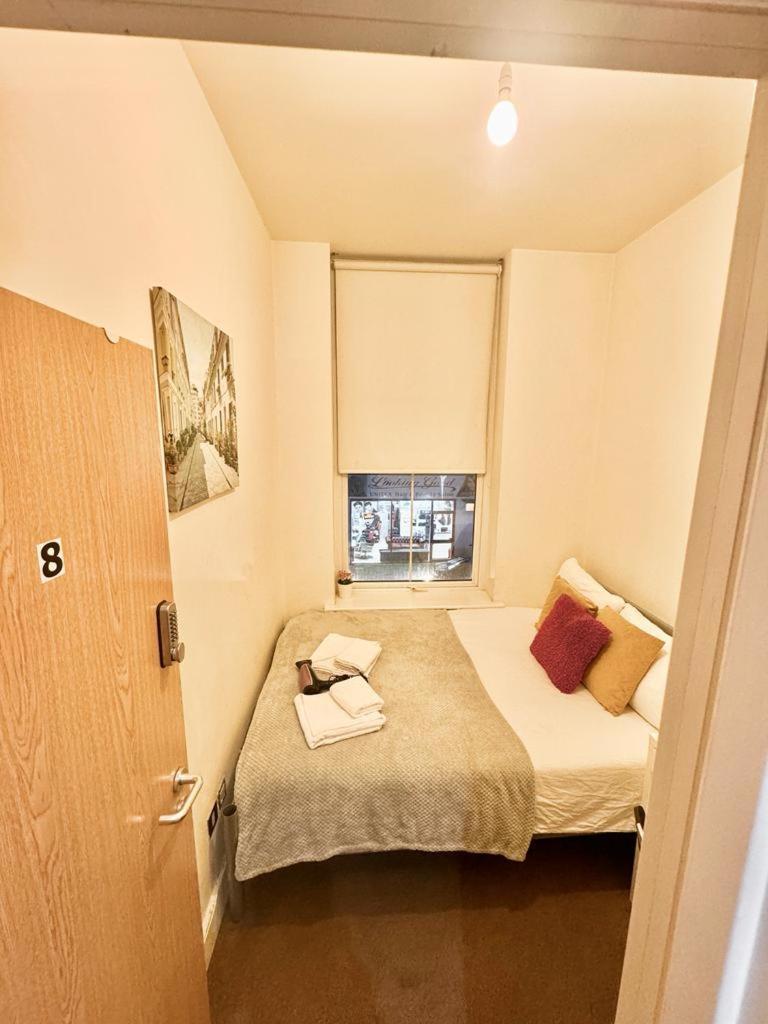 לונדון Metropolitan Coziness Private Bedrooms In Euston Station 161 מראה חיצוני תמונה